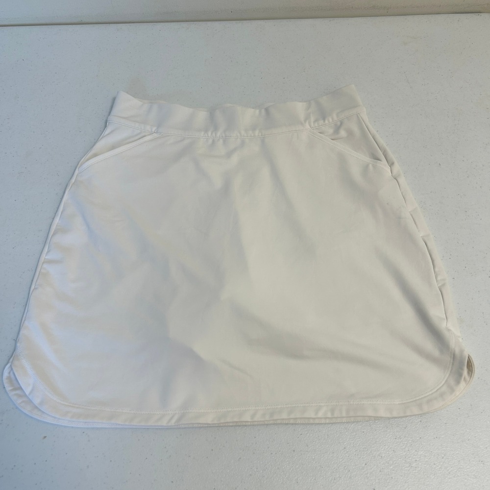Peter Millar White Performance Golf Skort Womens Size Medium UPF 50+ Activewear